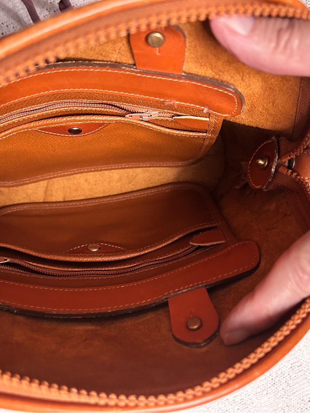 Vintage Dooney & Bourke Cognac Pebbled Leather Satchel with Crossbody Strap - Picture 7 of 8